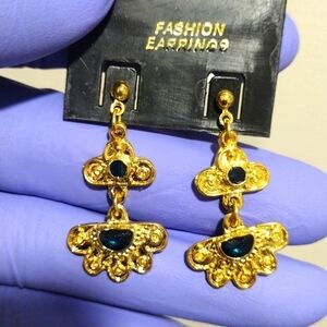 Women's Stylish Gold-tone Designed Green Color Stone Drop Dangle Earrings,1.5"